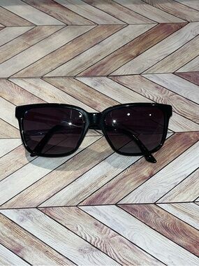 Versace mod.4307-A black polarized Sunglasses in excellent condition
